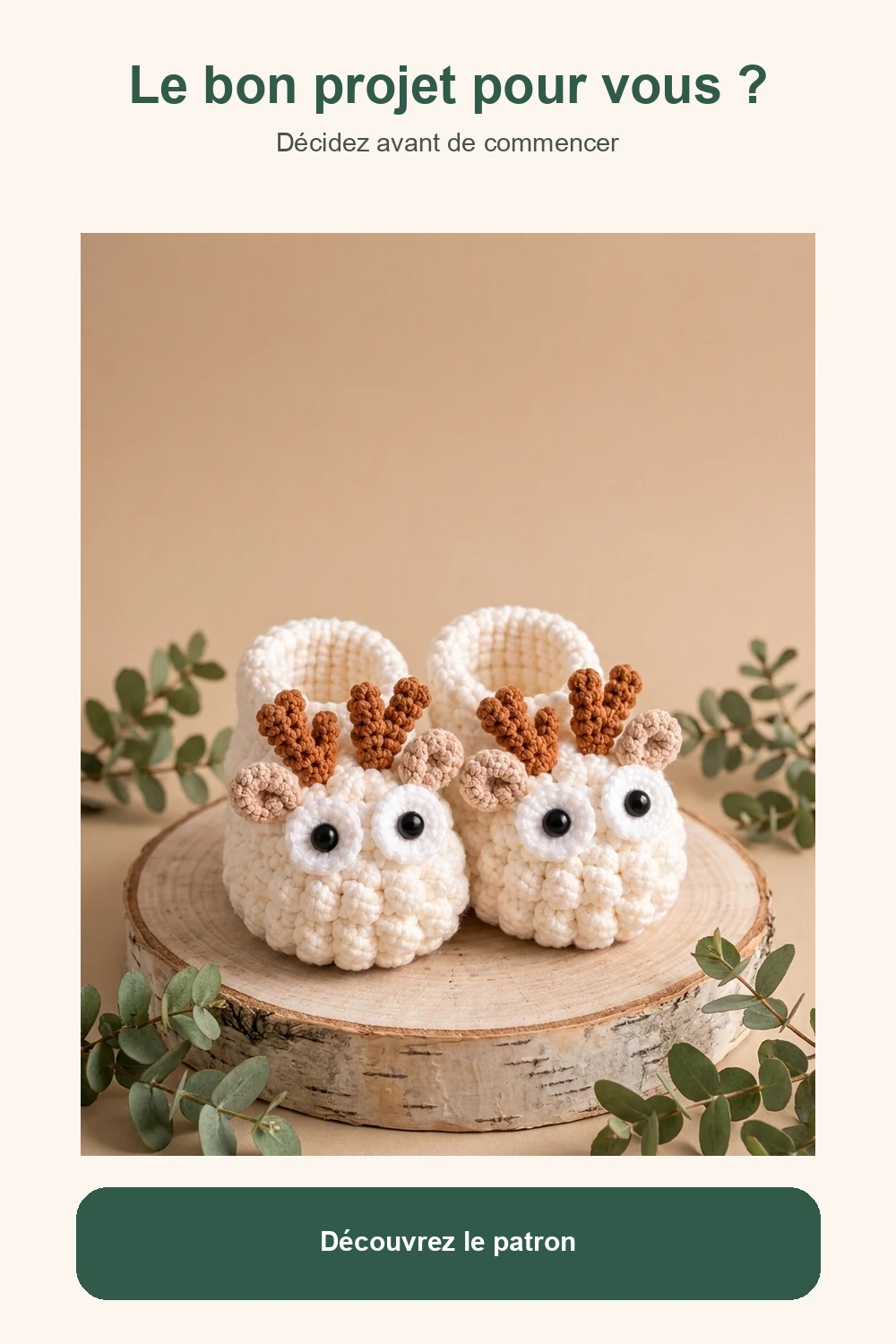 Épingle Pinterest montrant une paire de chaussons renne bébé au crochet